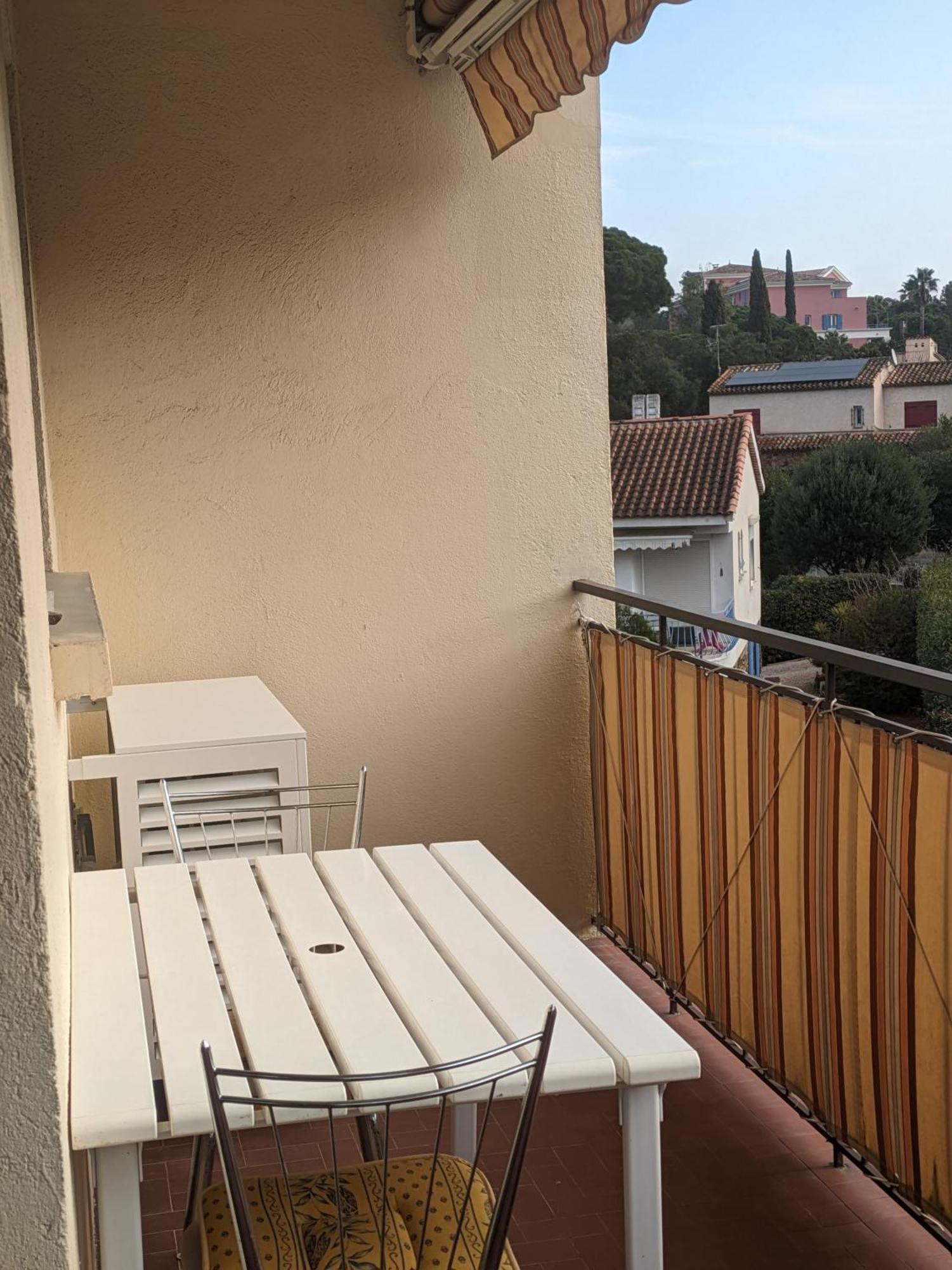 Appartement Spacieux Et Calme Saint-Raphaël Εξωτερικό φωτογραφία